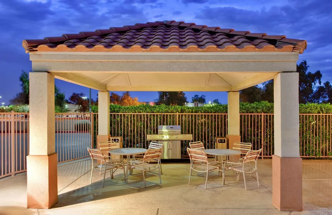 Sonesta Simply Suites Phoenix Tempe-1